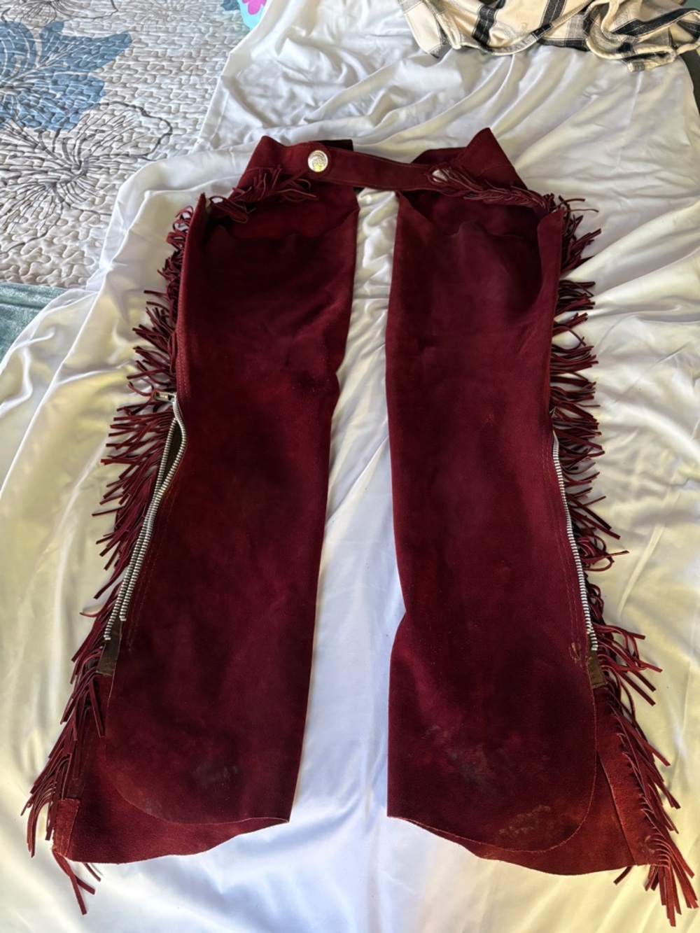 Fringe Suede Leg Chaps in Burgundy